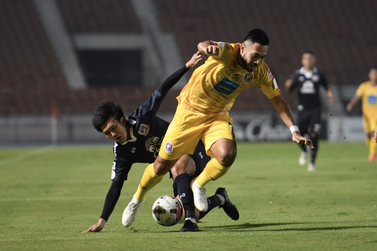 โบลี่ซัดงาม! เจ้าท่า บุกถลุงสุพรรณฯ 2-0 ประเทศไทย  