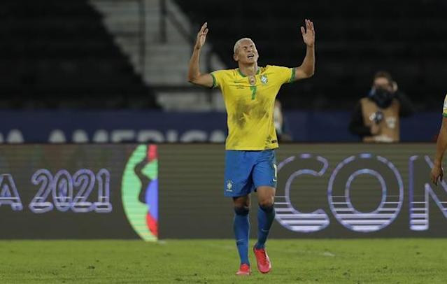 บราซิล ไล่อัดเปรู แบบขาดลอย 4-0 เกมโคปา อเมริกา ทีมชาติ  