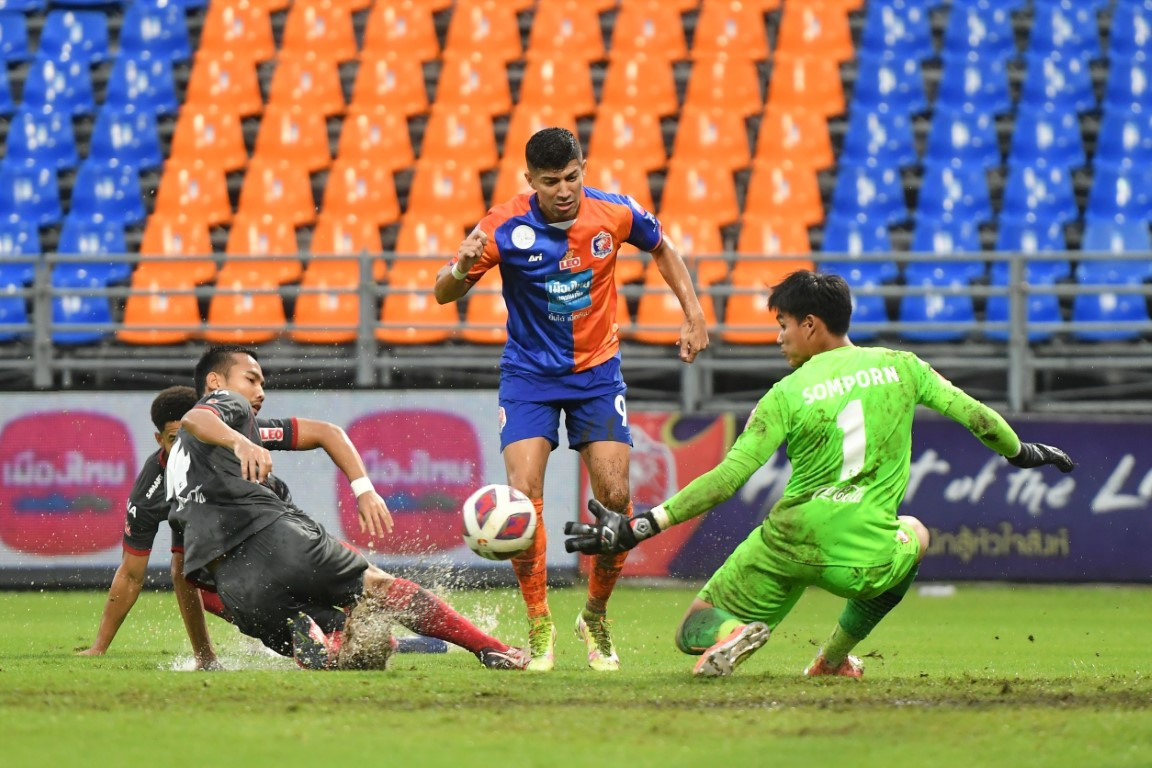 โบนิญ่า ซัดชัยพา สิงห์เจ้าท่า เชือด กิเลนผยอง 1-0 ประเทศไทย  